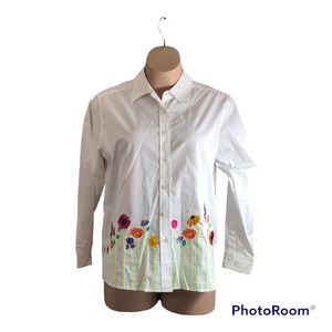 Quacker Factory White with Floral Embellishments Button Up Shirt